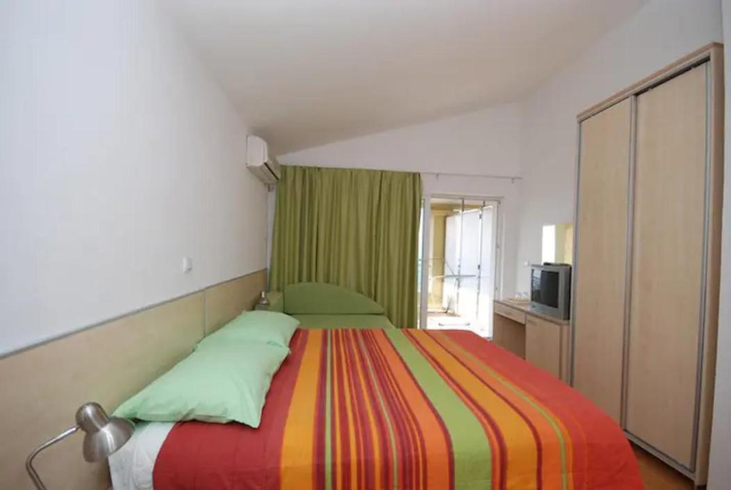 Bmv Room With East Island View Sveti Stefan Exterior photo